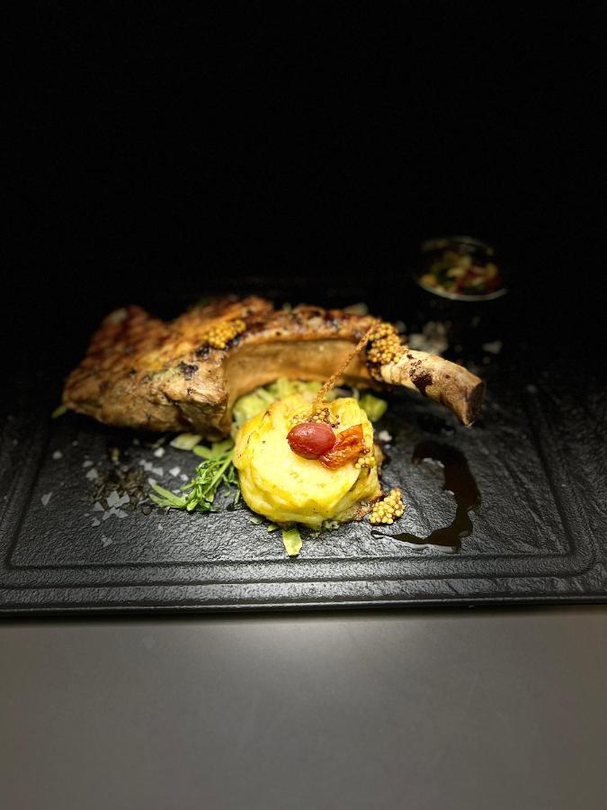 Vega Resort Restaurant & Lodge Orşova Eksteriør bilde