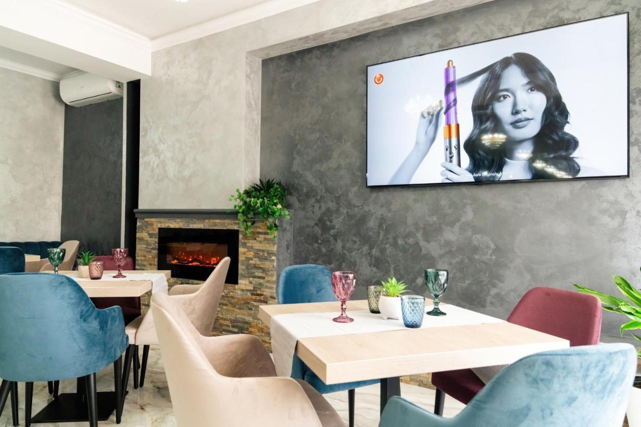 Vega Resort Restaurant & Lodge Orşova Eksteriør bilde