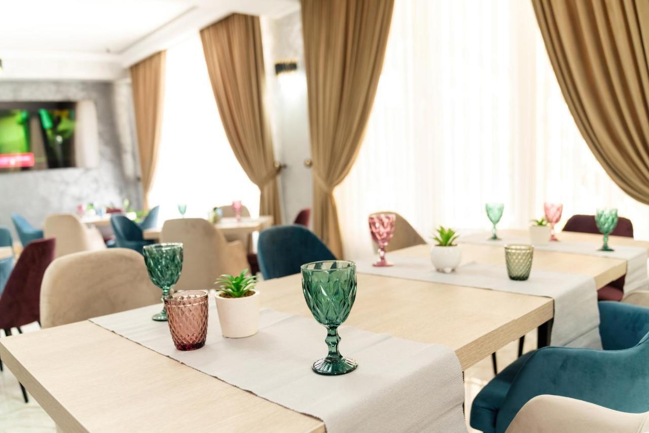 Vega Resort Restaurant & Lodge Orşova Eksteriør bilde