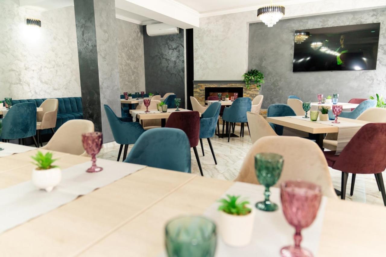 Vega Resort Restaurant & Lodge Orşova Eksteriør bilde