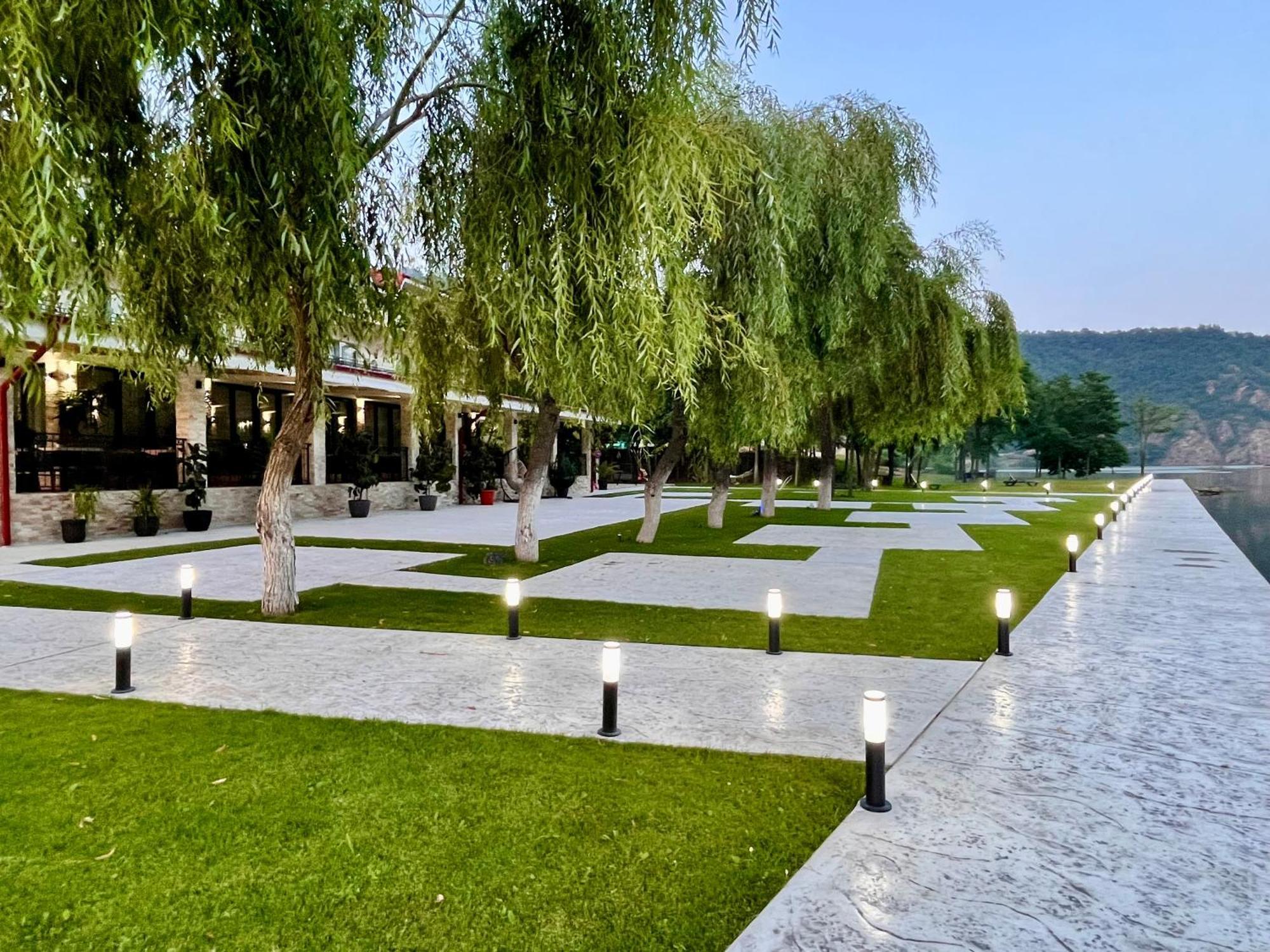 Vega Resort Restaurant & Lodge Orşova Eksteriør bilde