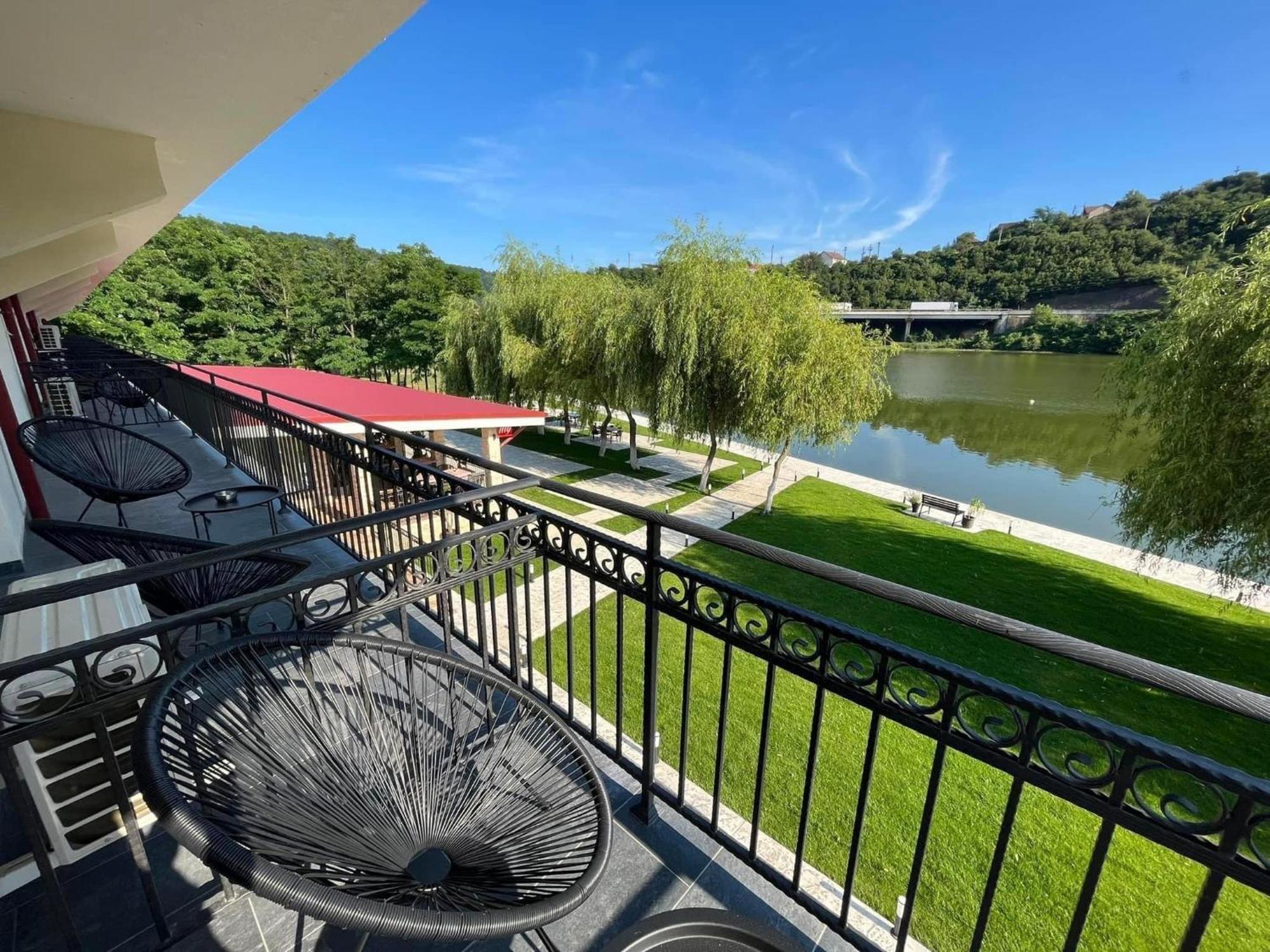 Vega Resort Restaurant & Lodge Orşova Eksteriør bilde